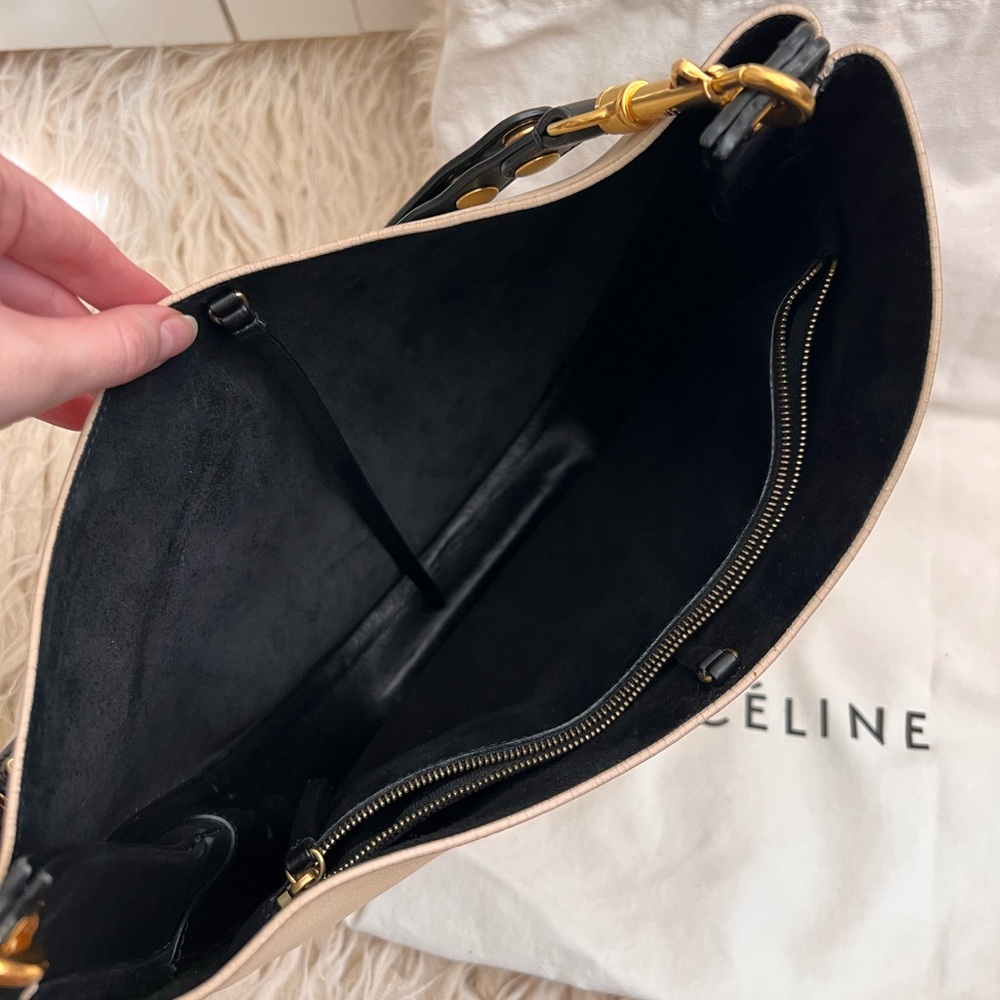 RARE Celine Phoebe Philo Ivory Bi-color Smooth
Calfskin Leather Medium Hobo Bag - Picture 15 of 16